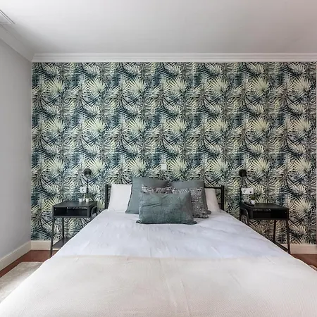 Ayuntamiento Bilbao, Casco Viejo -parking Optional *