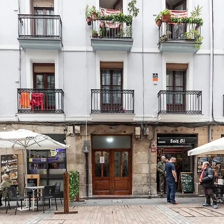 Ayuntamiento Bilbao, Casco Viejo -parking Optional 빌바오